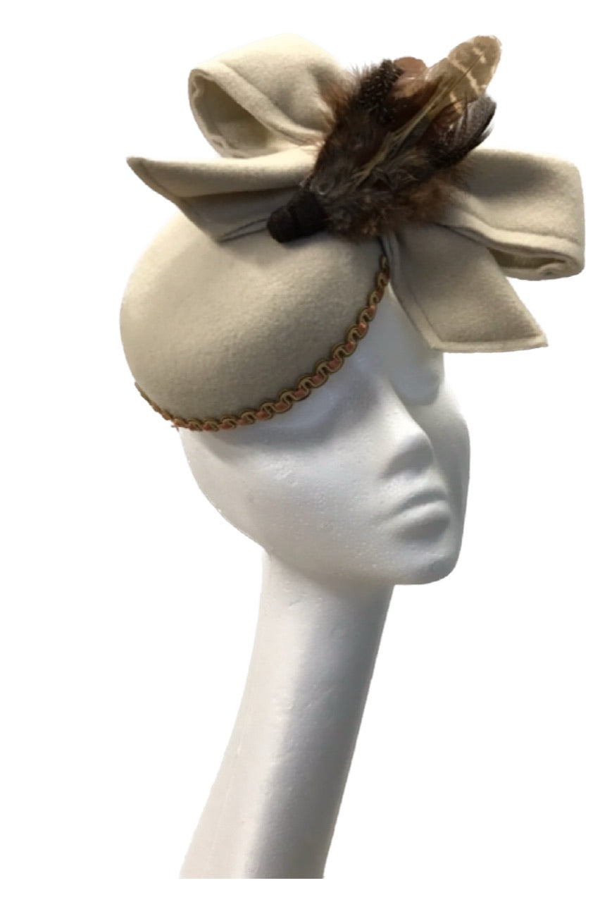 Cream headpiece to hire