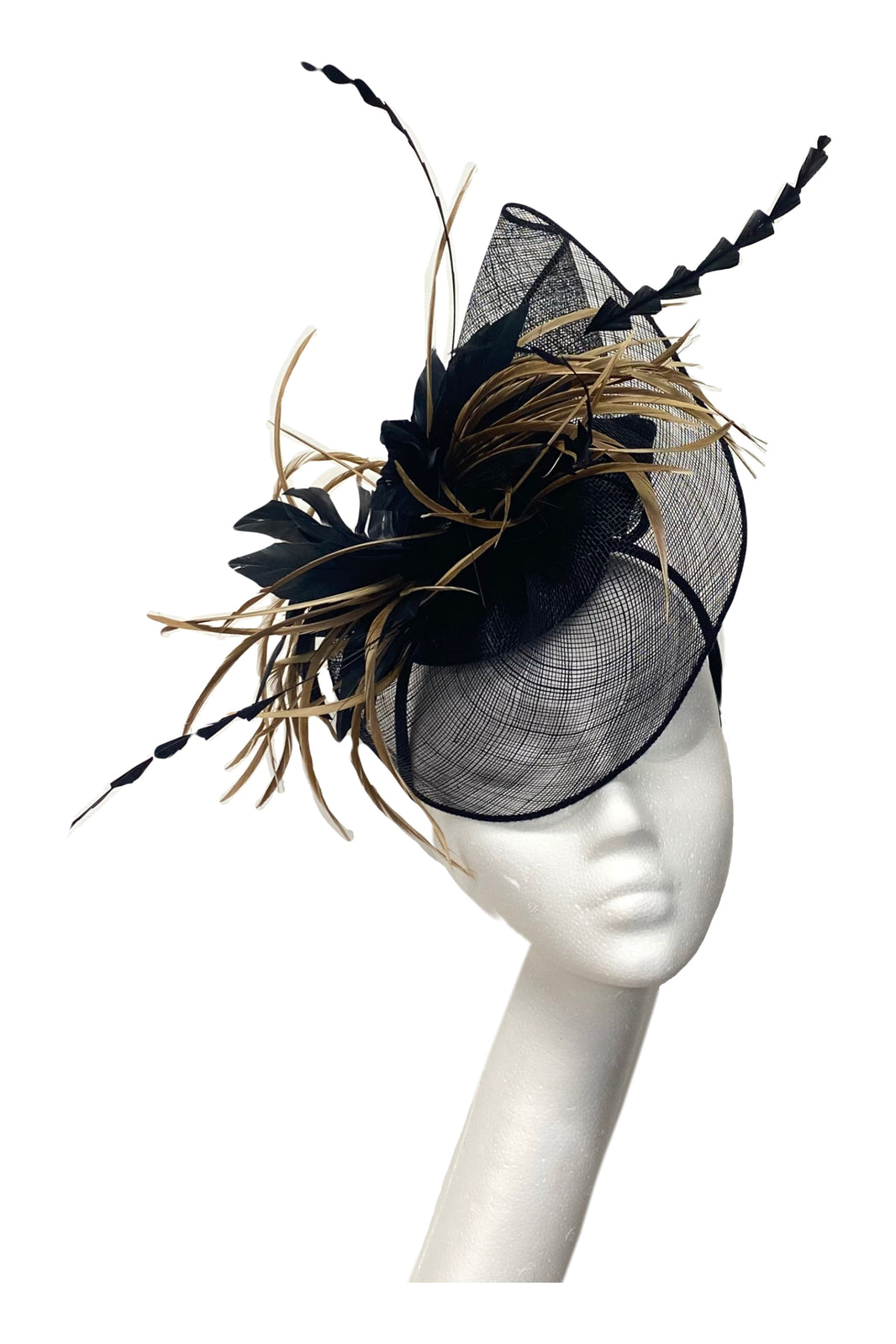 Designer hats & headpieces for hire. Alison Roe Millinery & hat hire