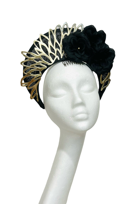 Black and gold crown for hire